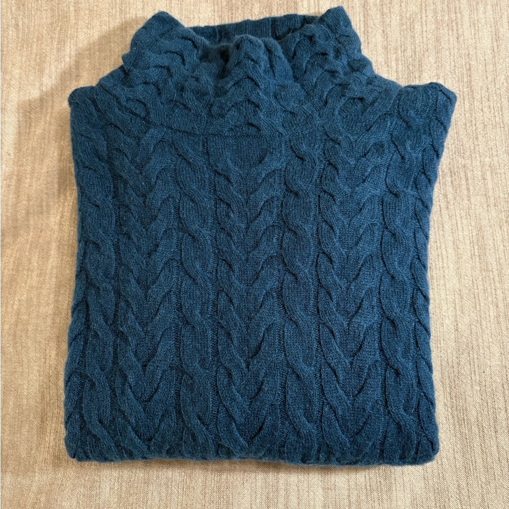 ♥️Garnet Hill Cashmere Cabled T-Neck - Picture 3 of 15